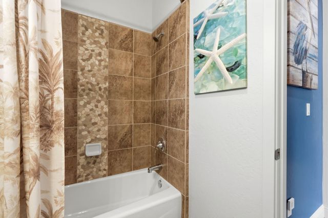 4432 S University Street, Visalia, CA 93277