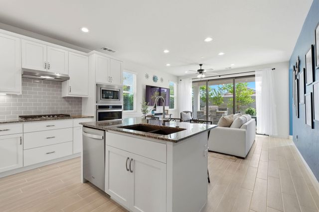 4432 S University Street, Visalia, CA 93277