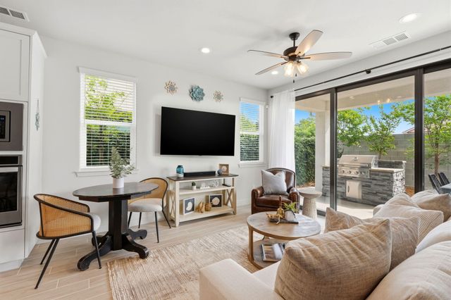 4432 S University Street, Visalia, CA 93277