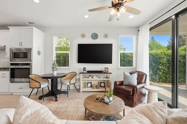 4432 S University Street, Visalia, CA 93277