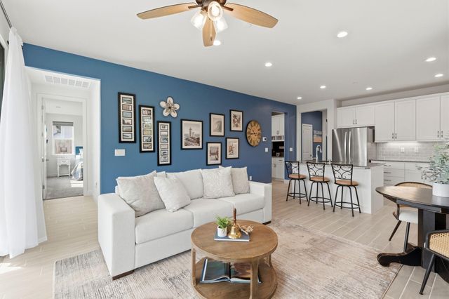 4432 S University Street, Visalia, CA 93277