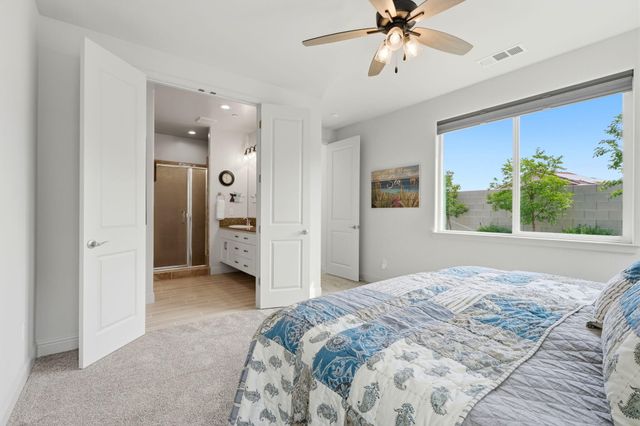 4432 S University Street, Visalia, CA 93277