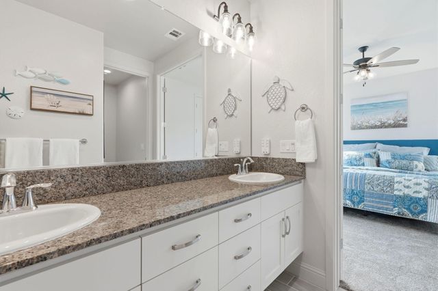 4432 S University Street, Visalia, CA 93277