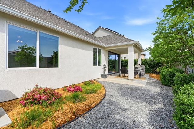 4432 S University Street, Visalia, CA 93277