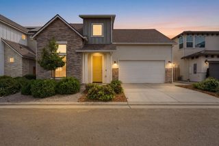 4432 S University Street, Visalia, CA 93277