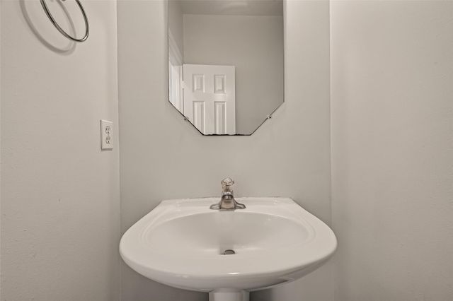 6027 Dunsley Drive, Katy, TX 77449