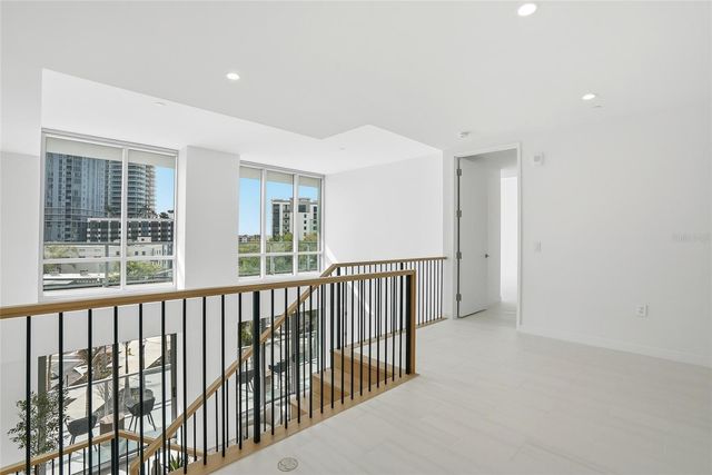 400 CENTRAL AVENUE 306, St Petersburg, FL 33701