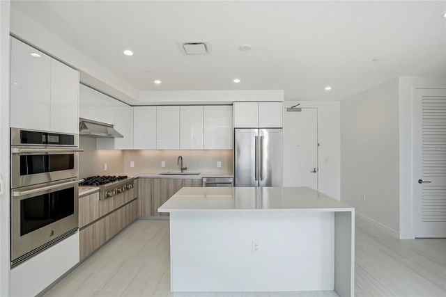 400 CENTRAL AVENUE 306, St Petersburg, FL 33701