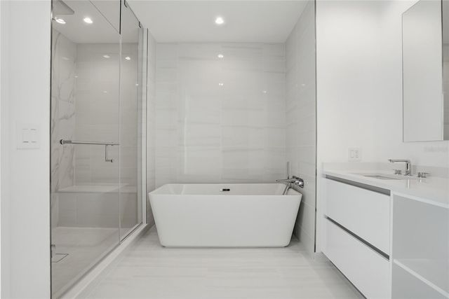 400 CENTRAL AVENUE 306, St Petersburg, FL 33701