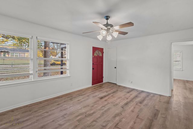 8912 Sweetbriar Lane, Shreveport, LA 71118