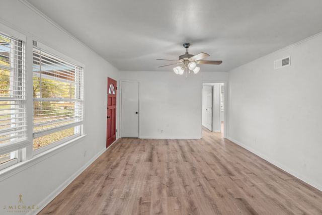 8912 Sweetbriar Lane, Shreveport, LA 71118