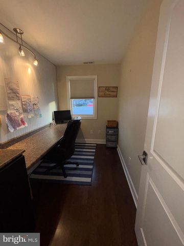 2909 CRAFTON DR, Bensalem, PA 19020