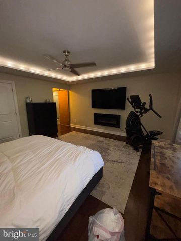 2909 CRAFTON DR, Bensalem, PA 19020