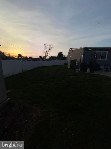 2909 CRAFTON DR, Bensalem, PA 19020
