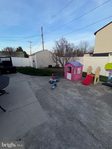 2909 CRAFTON DR, Bensalem, PA 19020