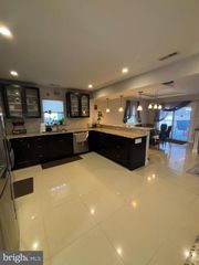 2909 CRAFTON DR, Bensalem, PA 19020