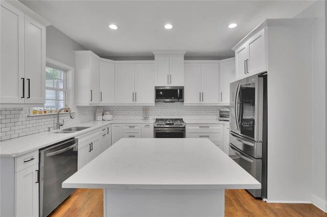 3785 Roxwood Park Drive, Buford, GA 30518