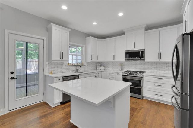 3785 Roxwood Park Drive, Buford, GA 30518