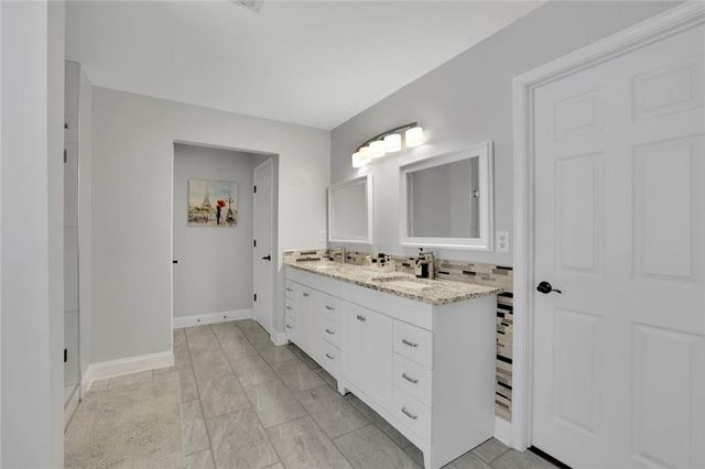 3785 Roxwood Park Drive, Buford, GA 30518