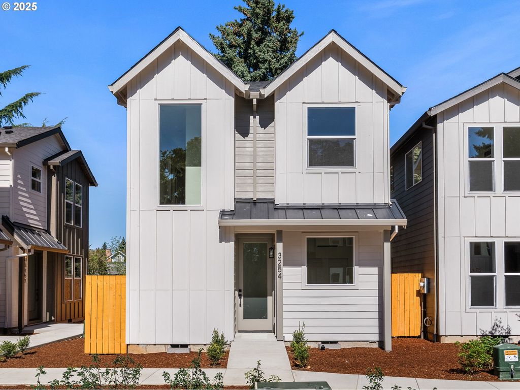 3254 Se 115th Ave, Portland, OR 97266