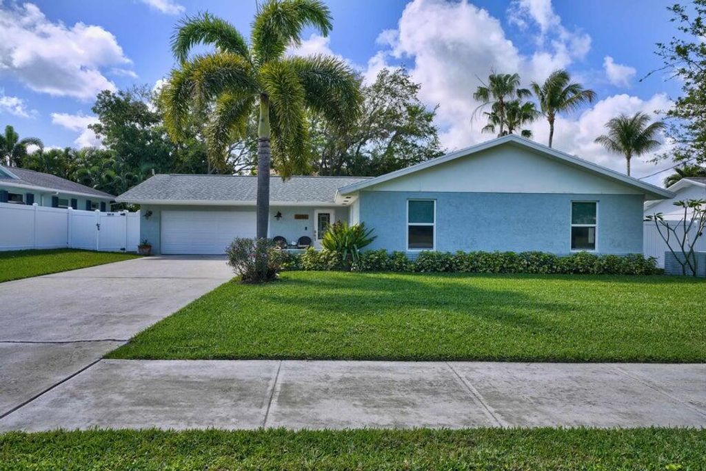 2594 Marcinski Road, Jupiter, FL 33477