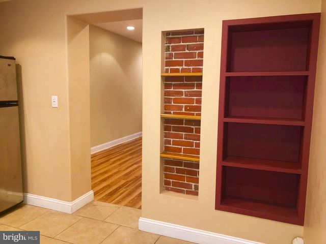 2041 S BANCROFT ST, Philadelphia, PA 19145