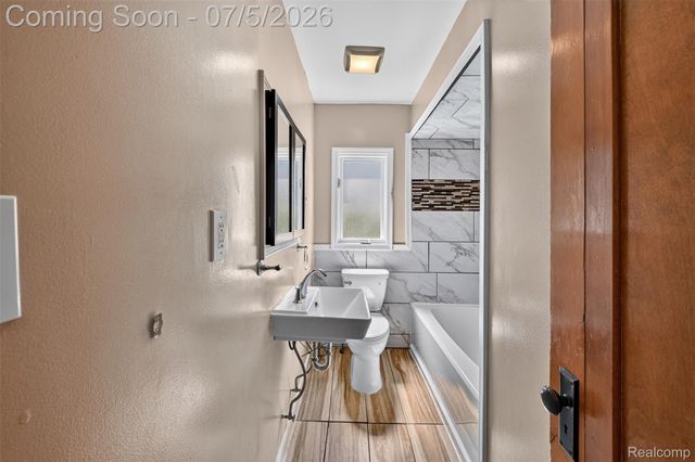 1500 Durand Street, Flint, MI 48503
