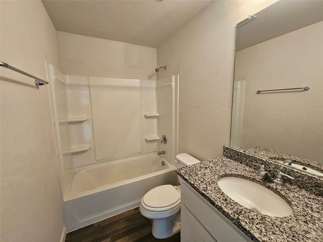 3616 Chestnut Oak Drive, Dallas, TX 75253