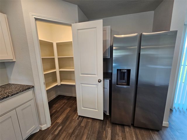 3616 Chestnut Oak Drive, Dallas, TX 75253