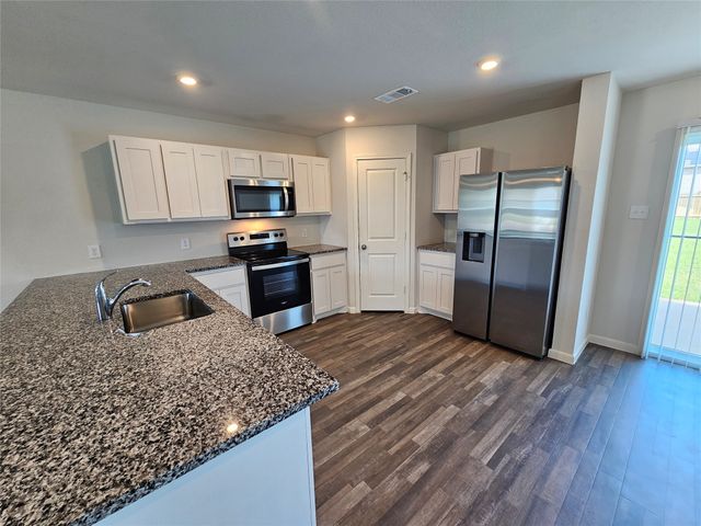 3616 Chestnut Oak Drive, Dallas, TX 75253