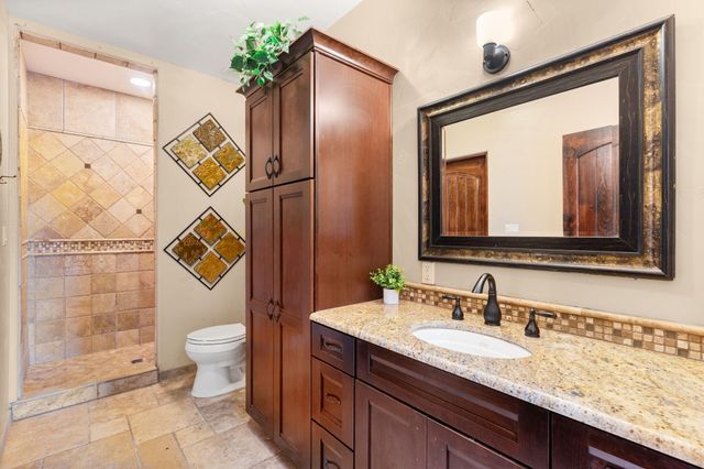 34 Hacienda Del Valle, Peralta, NM 87042