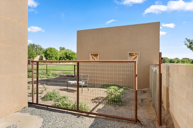 34 Hacienda Del Valle, Peralta, NM 87042