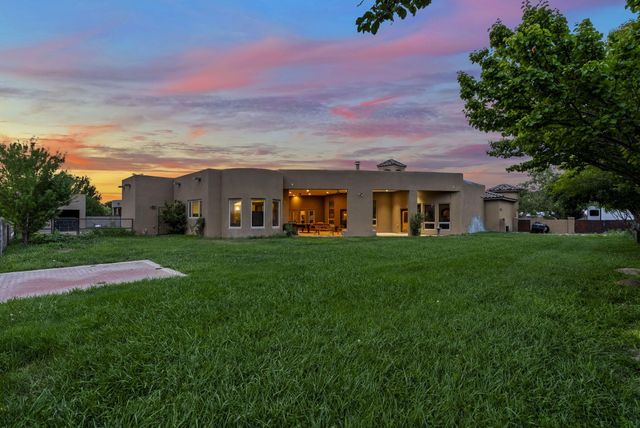 34 Hacienda Del Valle, Peralta, NM 87042