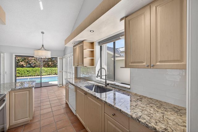 239 Ridge Road, Jupiter, FL 33477