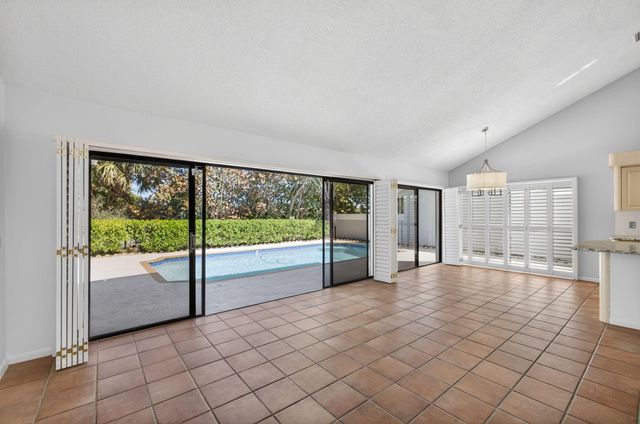 239 Ridge Road, Jupiter, FL 33477