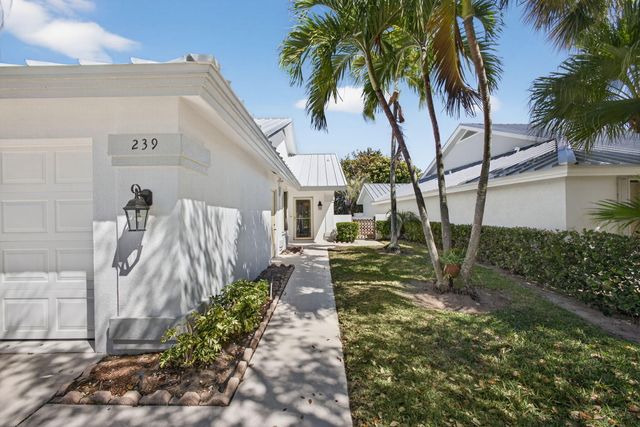 239 Ridge Road, Jupiter, FL 33477