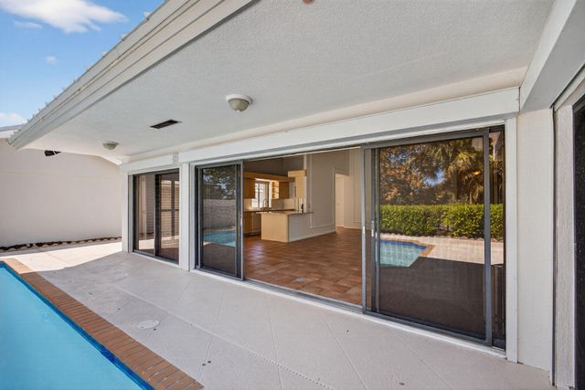 239 Ridge Road, Jupiter, FL 33477