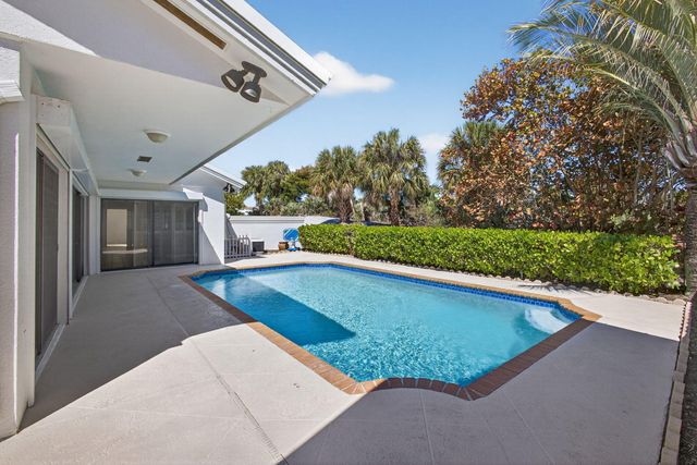 239 Ridge Road, Jupiter, FL 33477