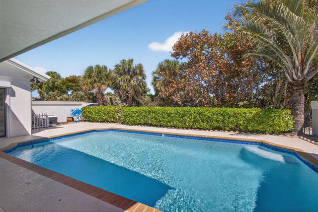 239 Ridge Road, Jupiter, FL 33477