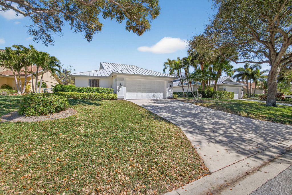 239 Ridge Road, Jupiter, FL 33477
