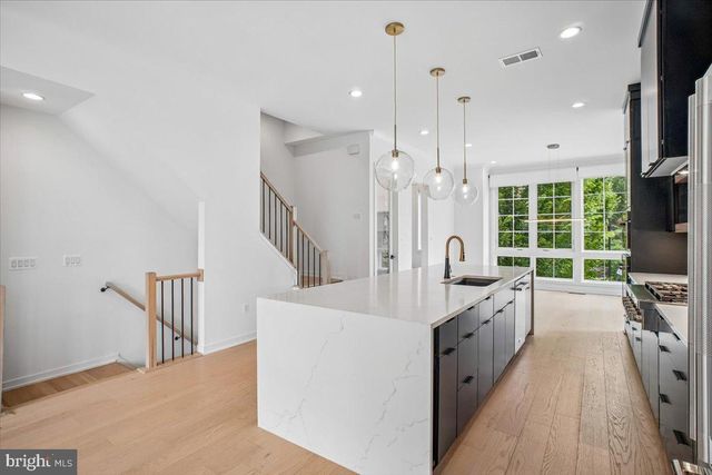 11711 PAYSONS WAY, Reston, VA 20191