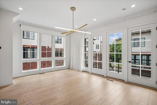 11711 PAYSONS WAY, Reston, VA 20191