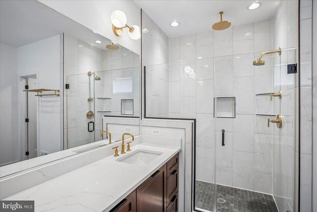 11711 PAYSONS WAY, Reston, VA 20191