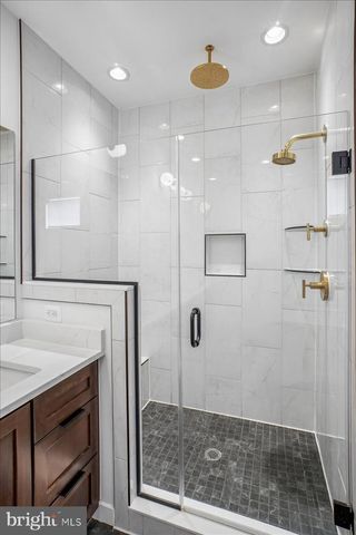 11711 PAYSONS WAY, Reston, VA 20191