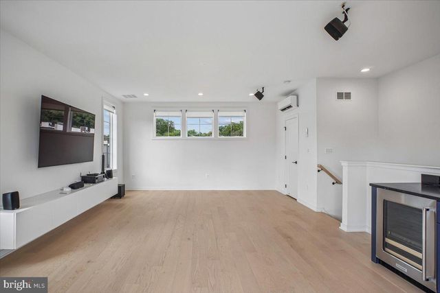 11711 PAYSONS WAY, Reston, VA 20191
