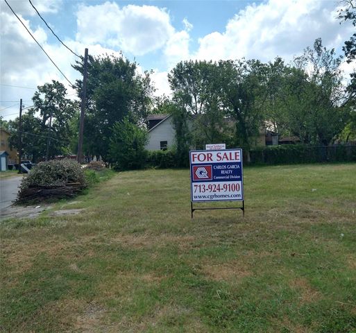 3806 Walker Street, Houston, TX 77023