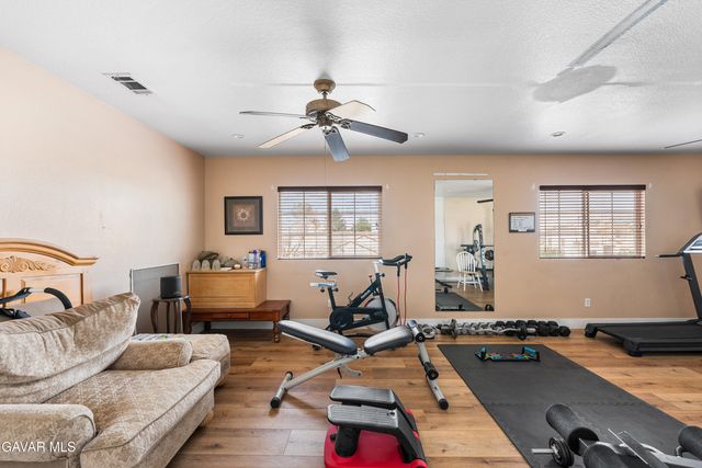 5522 Lighthouse Lane, Palmdale, CA 93552