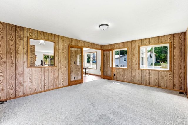 405 Green Avenue SE, Watertown, MN 55388