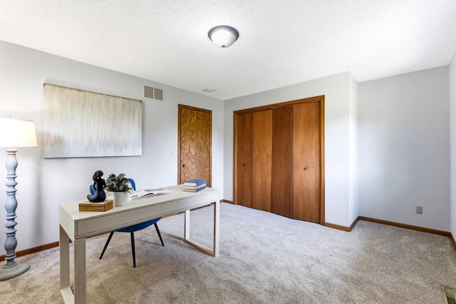 405 Green Avenue SE, Watertown, MN 55388