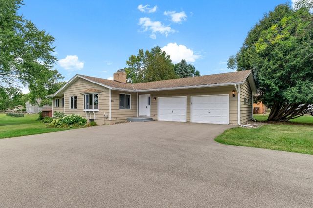 405 Green Avenue SE, Watertown, MN 55388